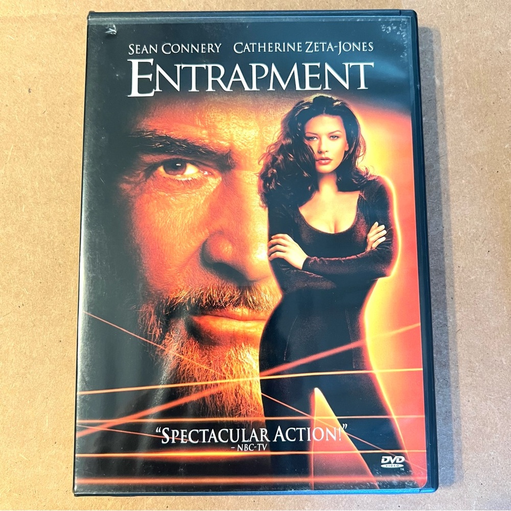 DVD - Entrapment -‎ Movie - Starring Sean Connery and Catherine Zeta-Jones